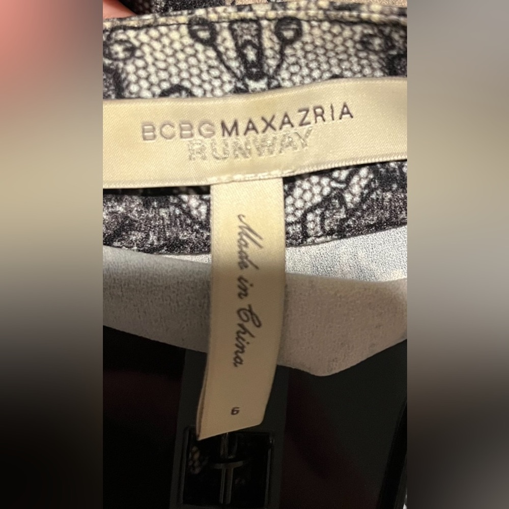 BCBG runaway dress size 6 like new.